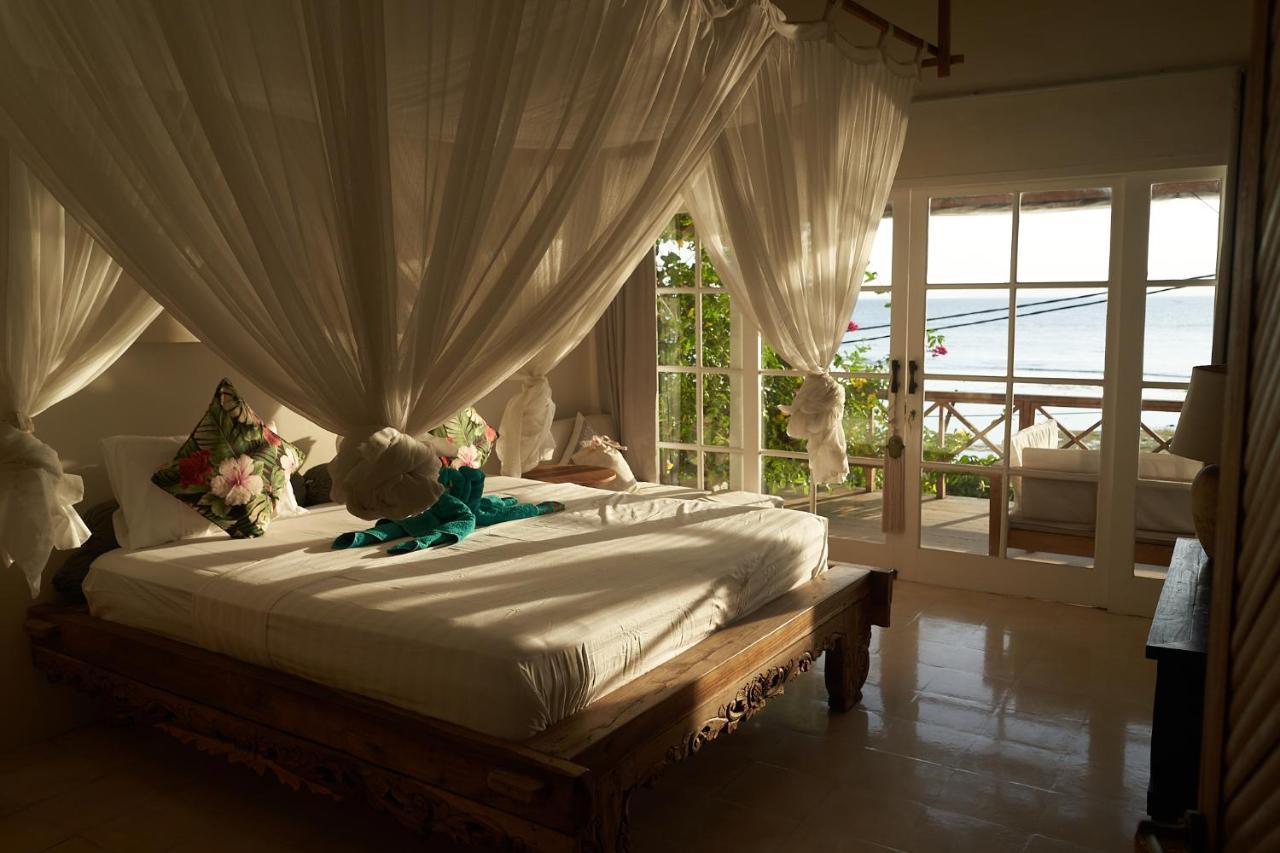 Serenity Luxurious Beachfront Villa & Spa With Private Infinity Pool, 8 Guests Gili Air Luaran gambar