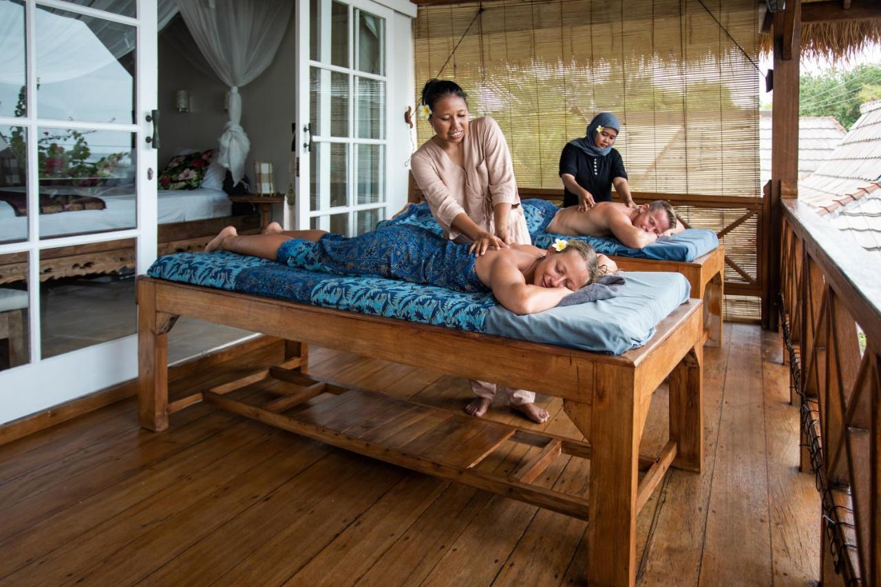 Serenity Luxurious Beachfront Villa & Spa With Private Infinity Pool, 8 Guests Gili Air Luaran gambar