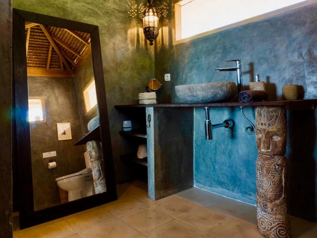 Serenity Luxurious Beachfront Villa & Spa With Private Infinity Pool, 8 Guests Gili Air Luaran gambar