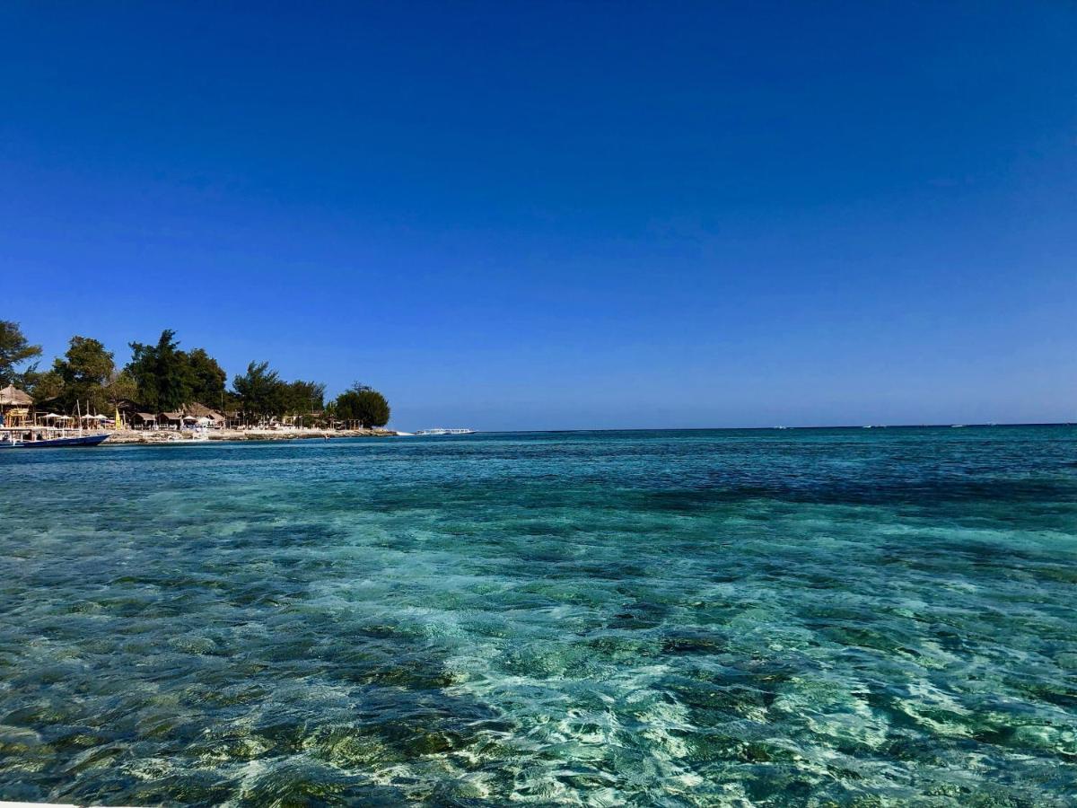 Serenity Luxurious Beachfront Villa & Spa With Private Infinity Pool, 8 Guests Gili Air Luaran gambar